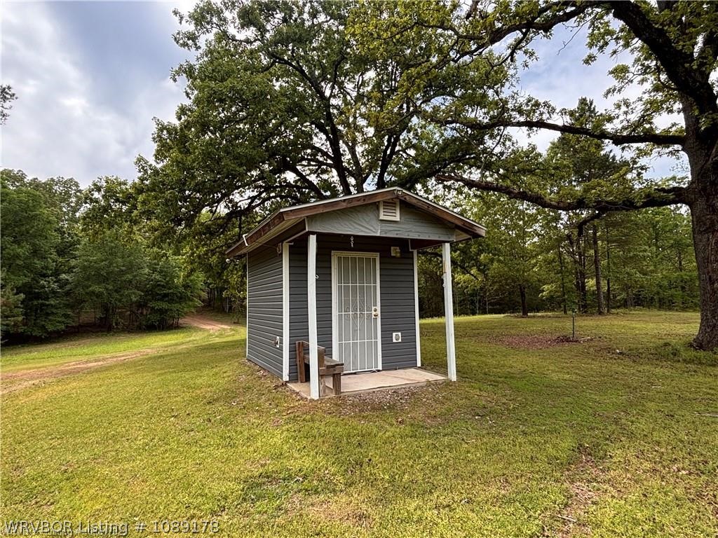 main property photo 28
