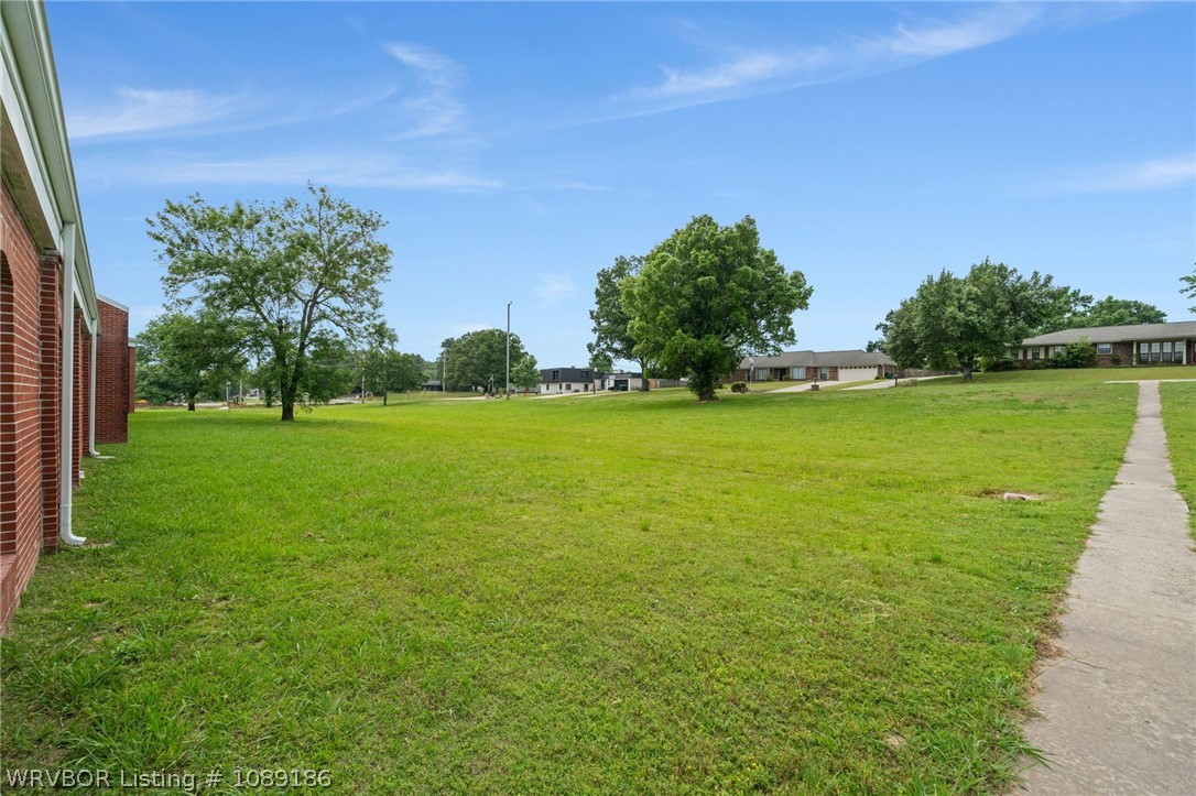 main property photo 10