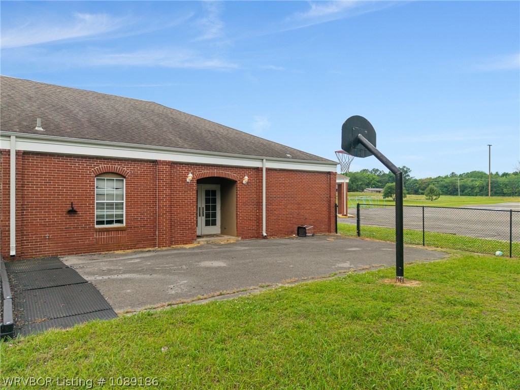 main property photo 27