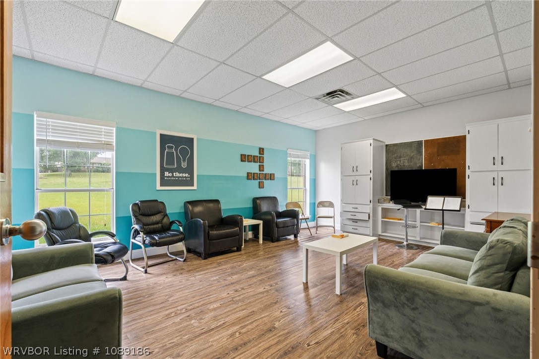 main property photo 47