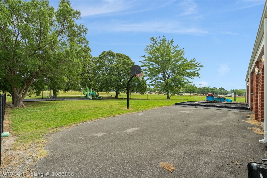 main property photo 5