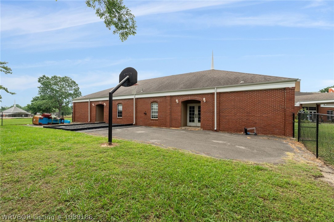 main property photo 8