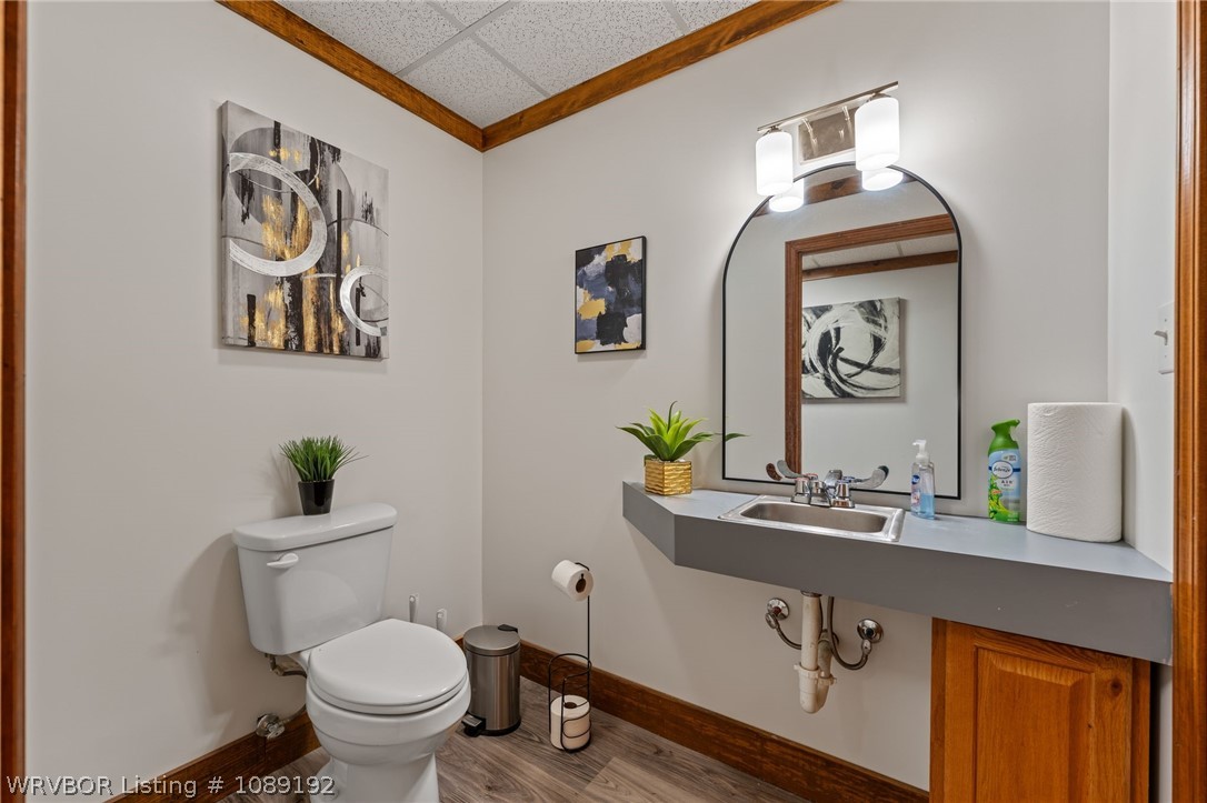 main property photo 25