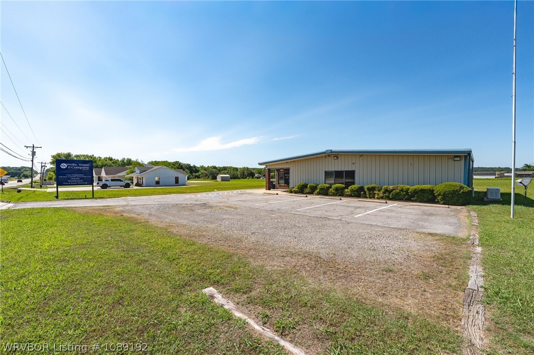 main property photo 44