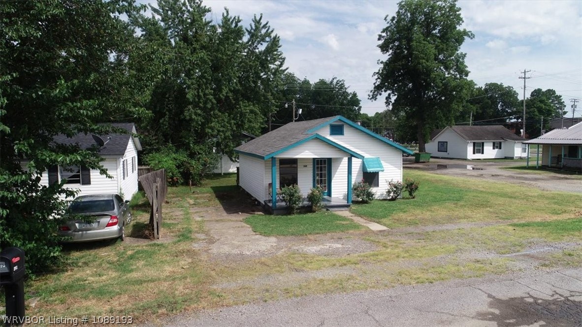 main property photo 13