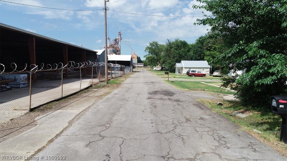 main property photo 27