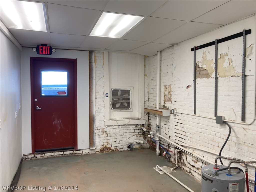 main property photo 9