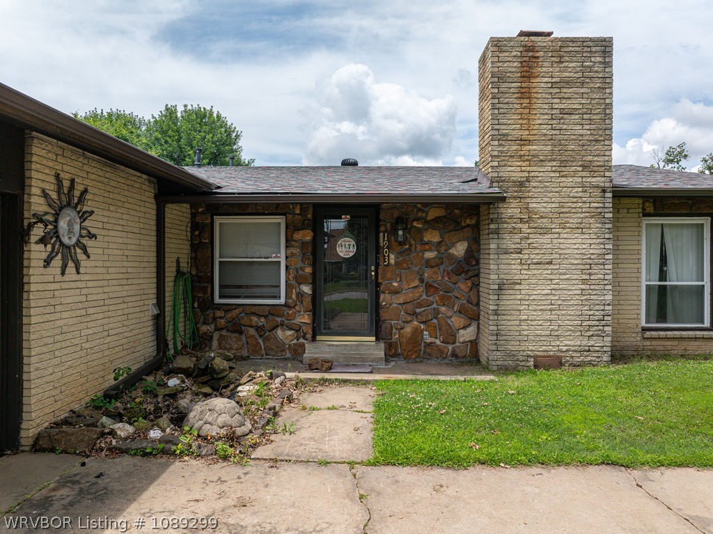 main property photo 2