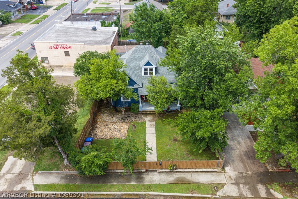 main property photo 31