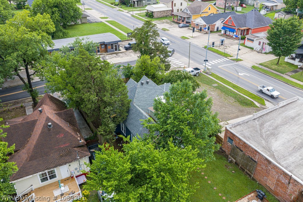 main property photo 40
