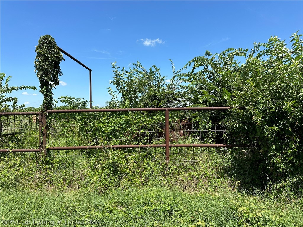 main property photo 17