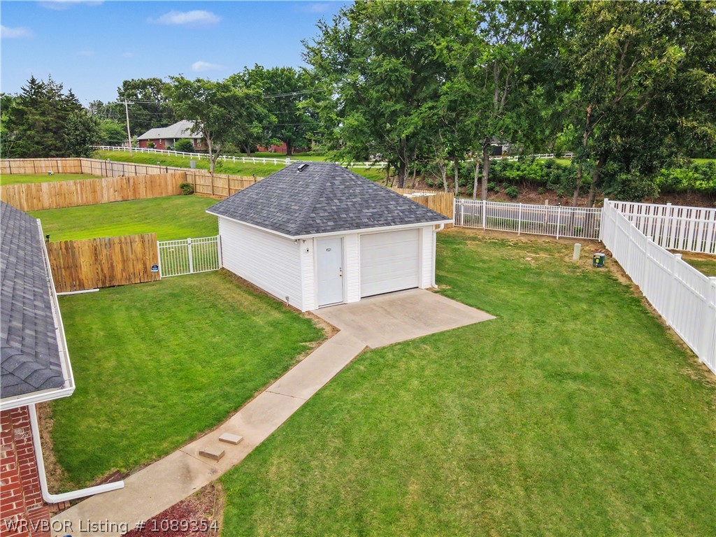 main property photo 44