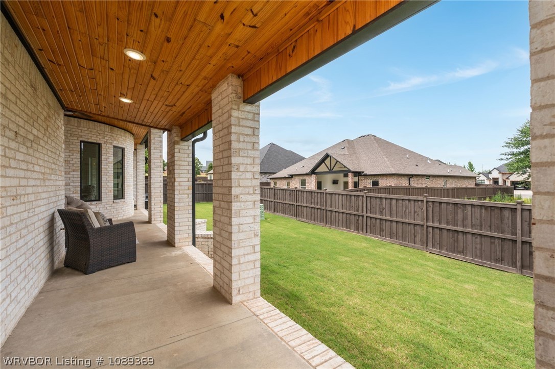 main property photo 12