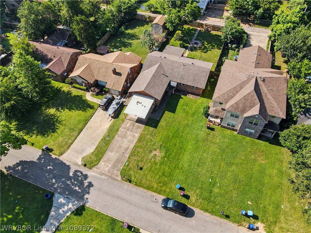 main property photo 38
