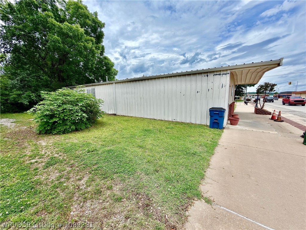 main property photo 3