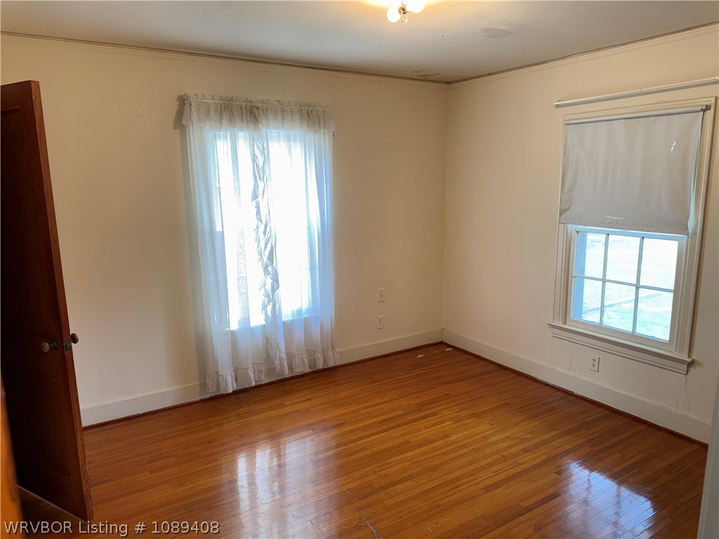 property viewer photo 9