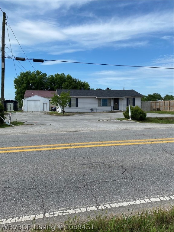 main property photo 20