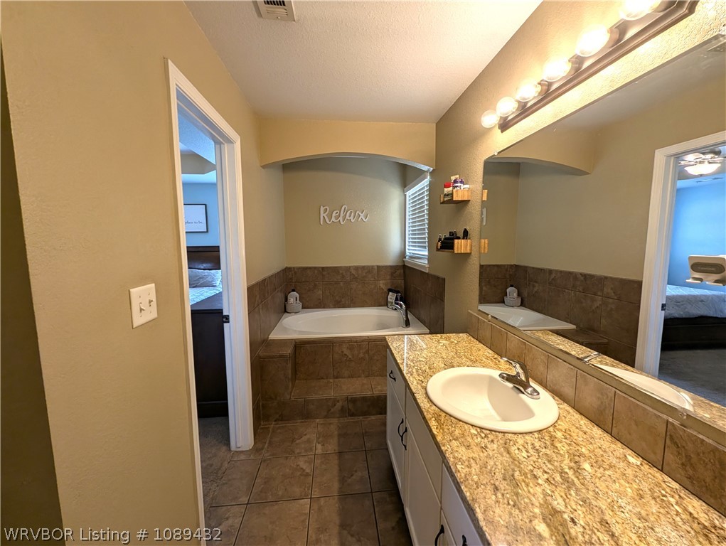 property viewer photo 18
