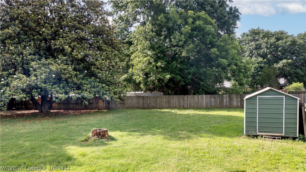 main property photo 16