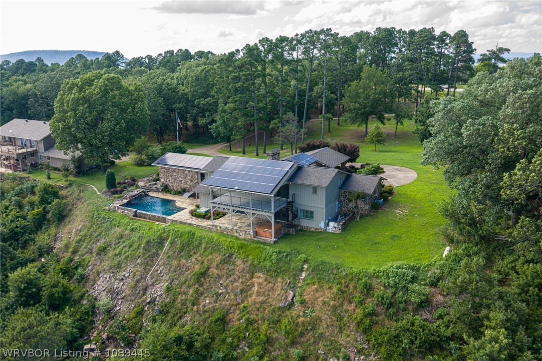 main property photo 40