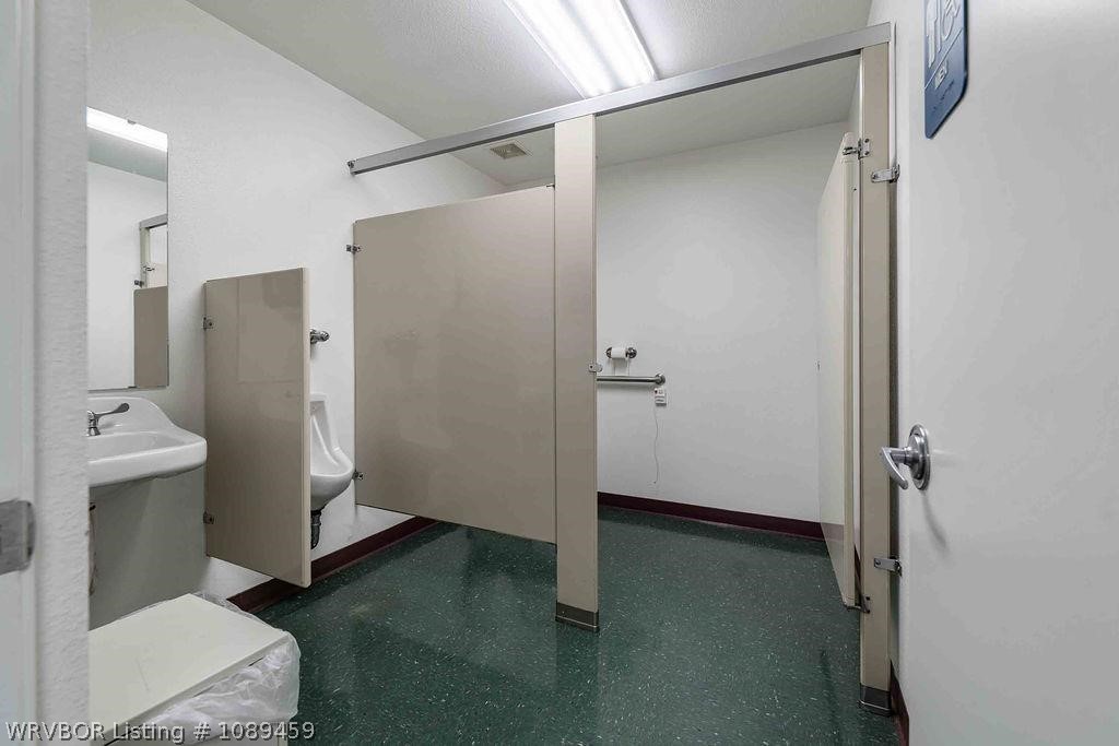 main property photo 19