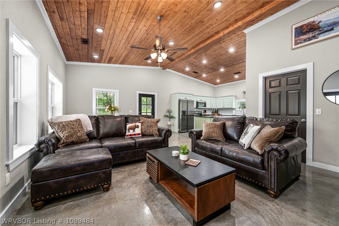 main property photo 18