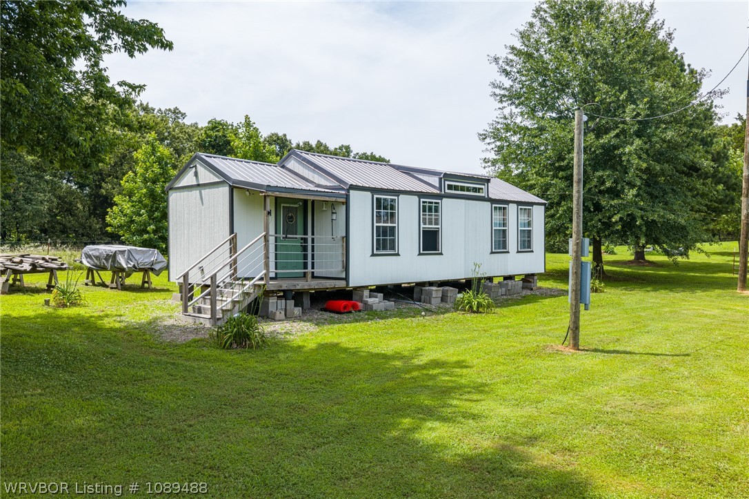 main property photo 28