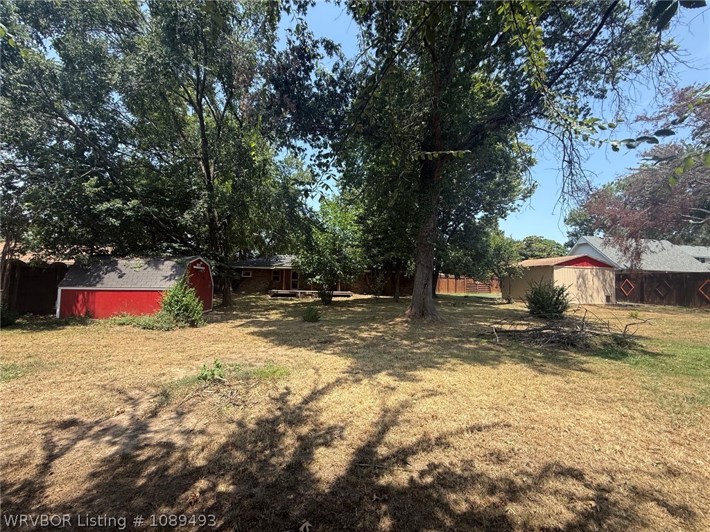 main property photo 12