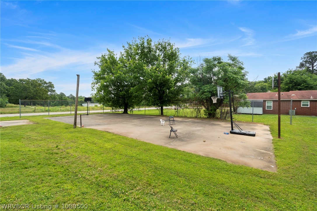main property photo 14