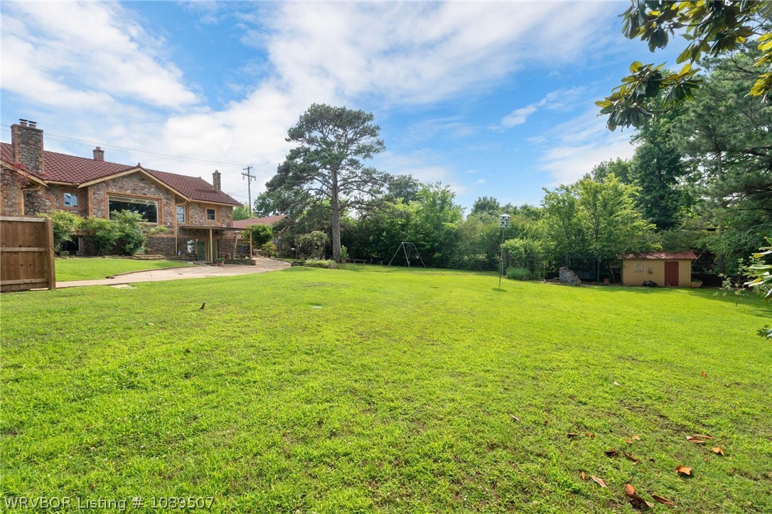main property photo 12