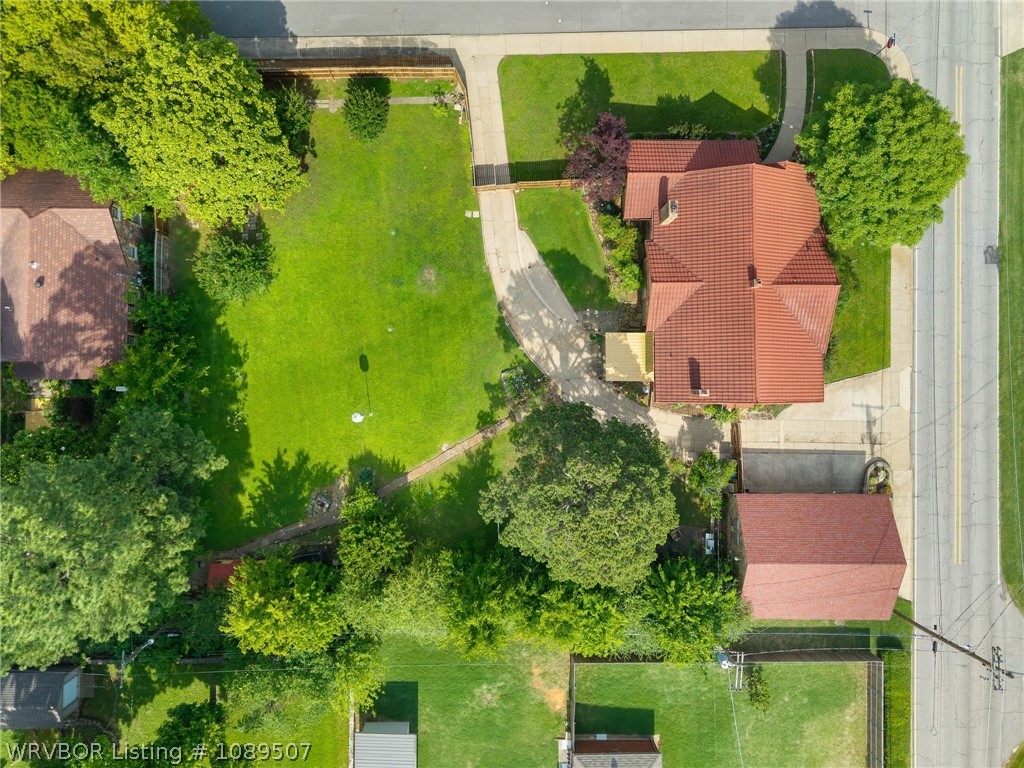 main property photo 19