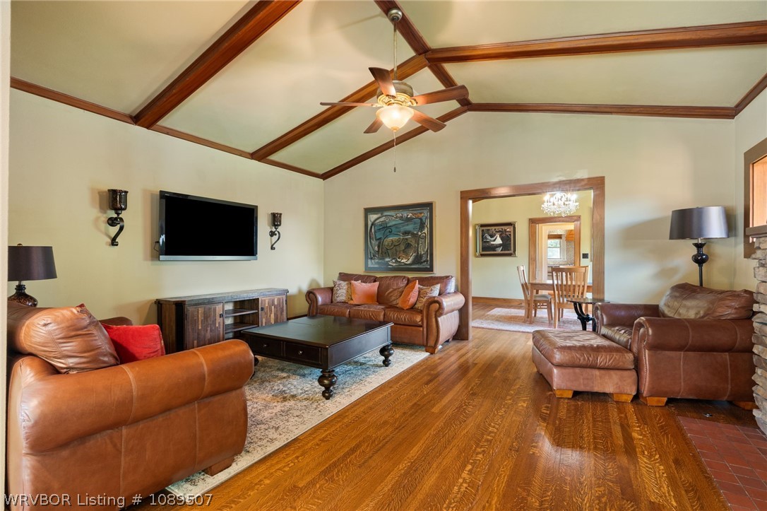 main property photo 22