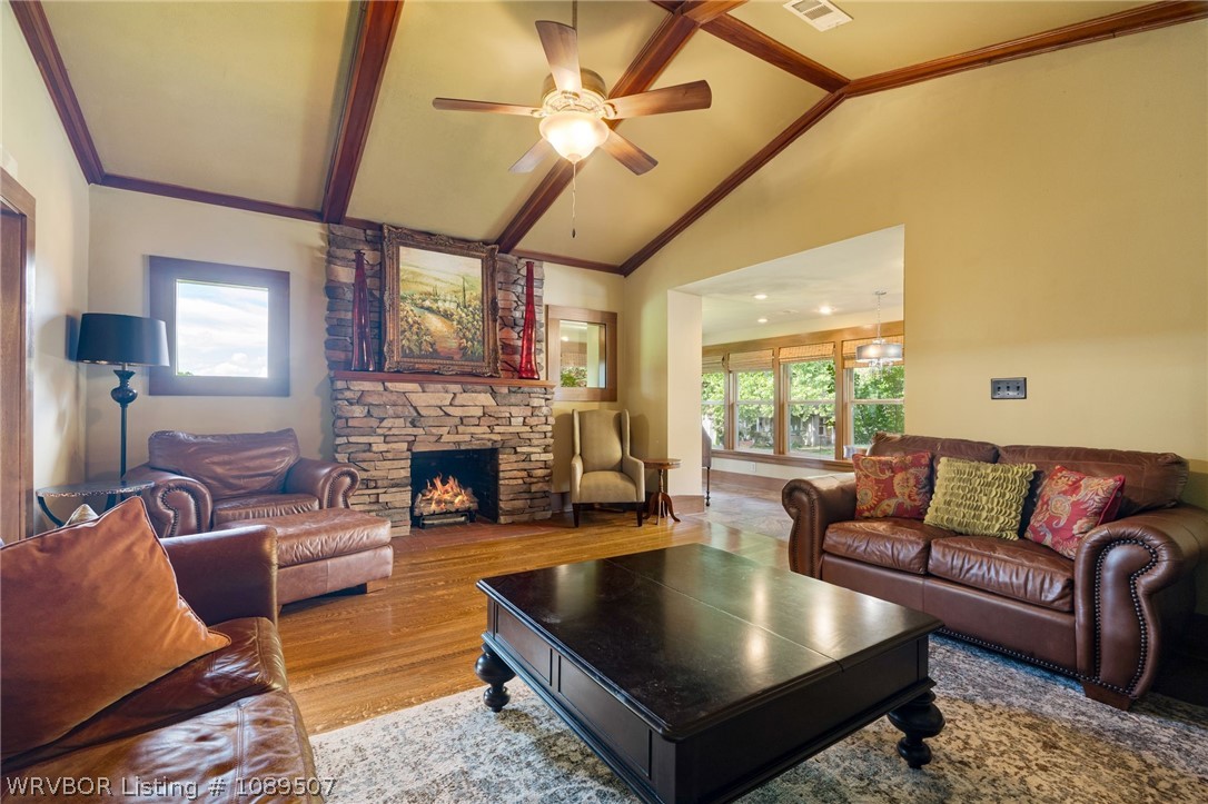 main property photo 25