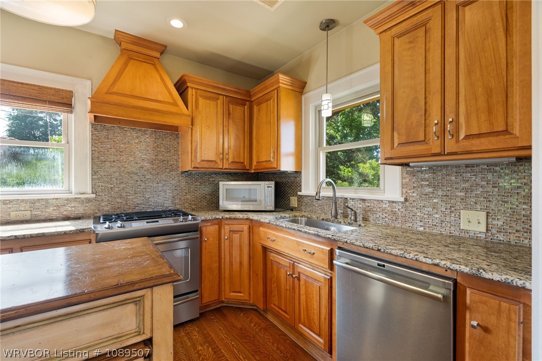 main property photo 29