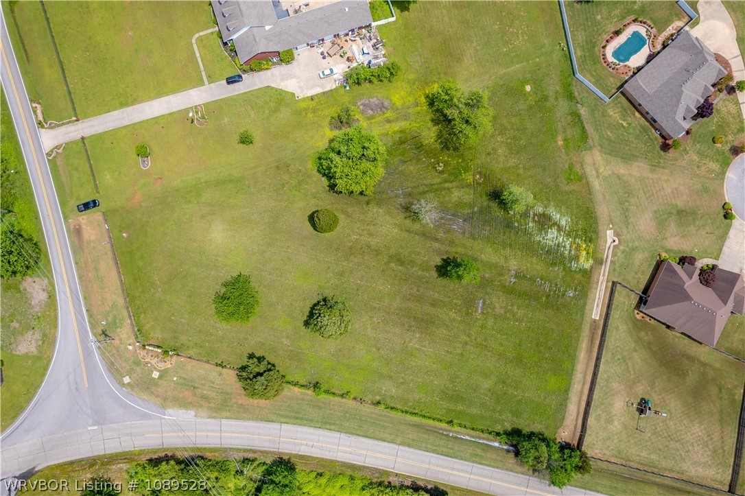 main property photo 4
