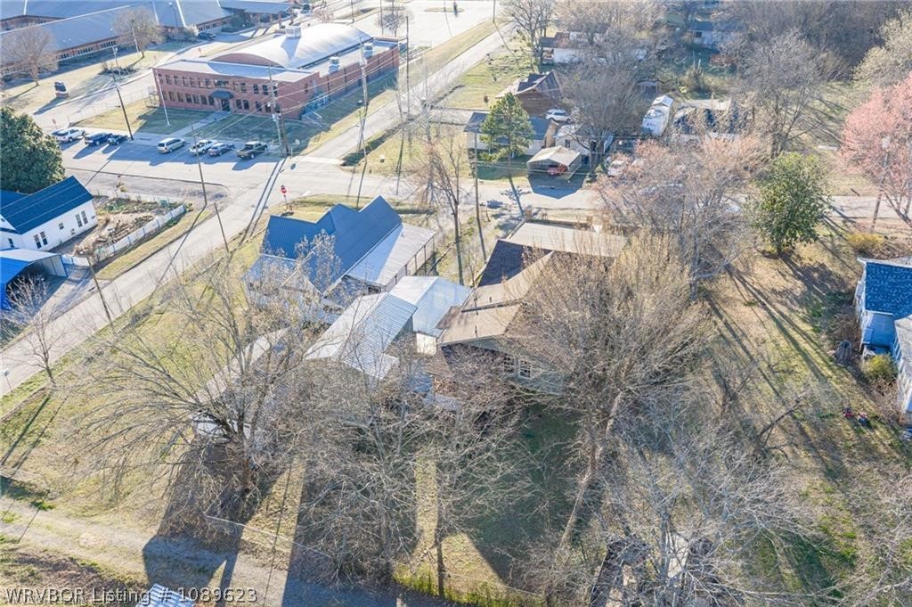 main property photo 23