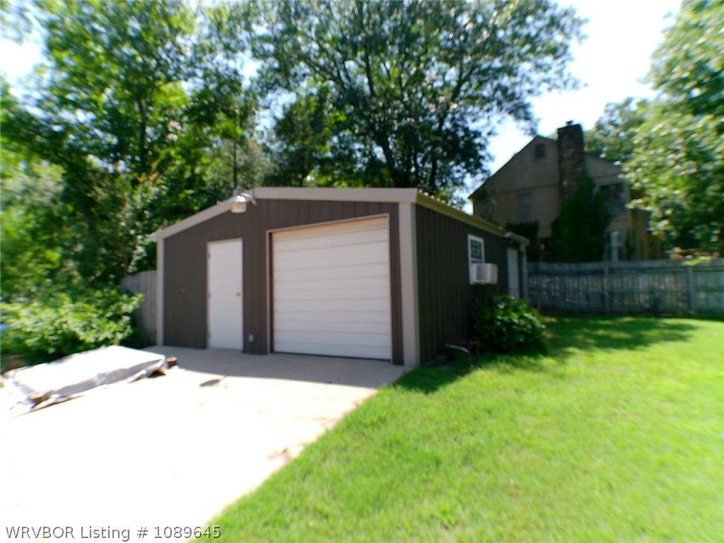 main property photo 38