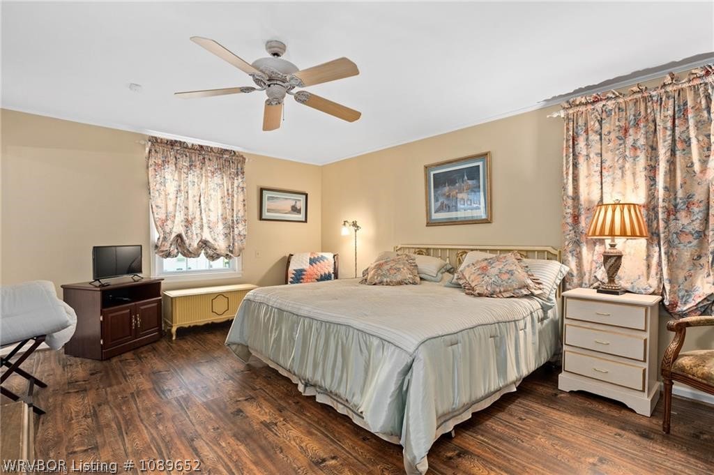 main property photo 40