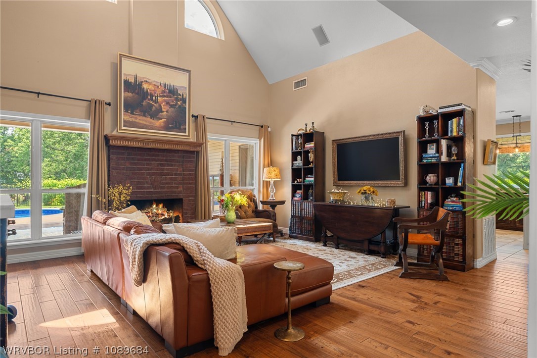 main property photo 15