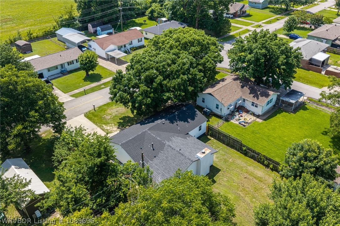 main property photo 50