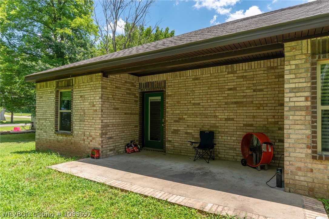 main property photo 30