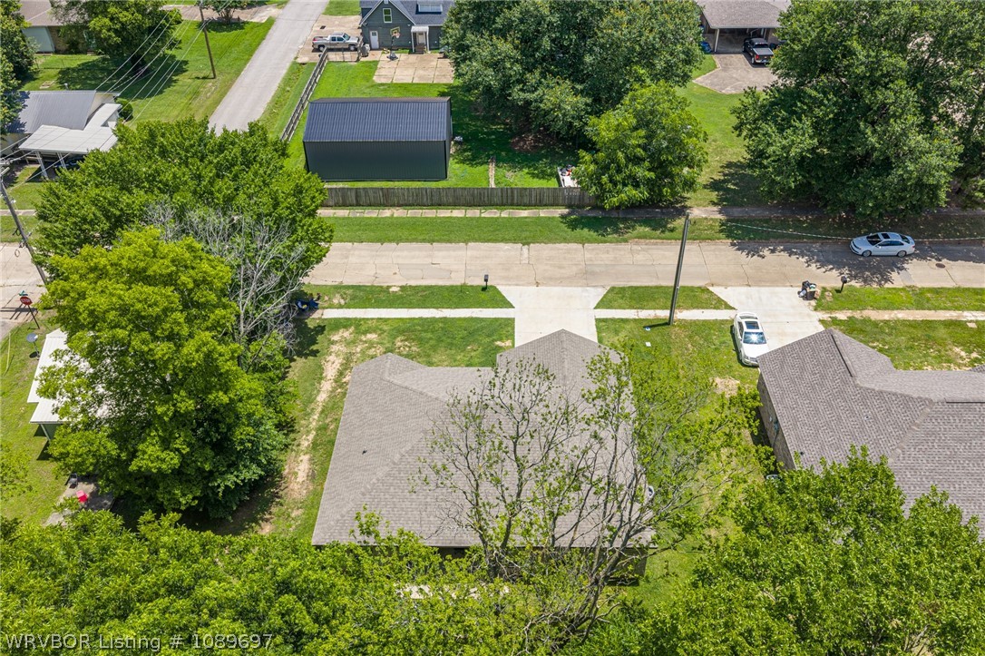main property photo 41