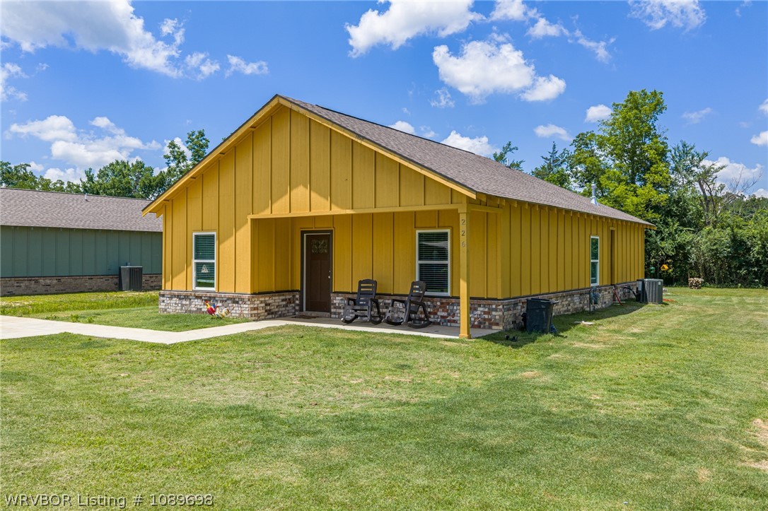 main property photo 2
