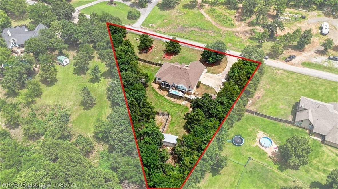 main property photo 28