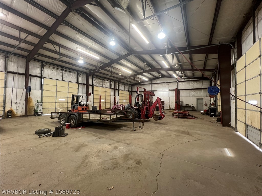 main property photo 19