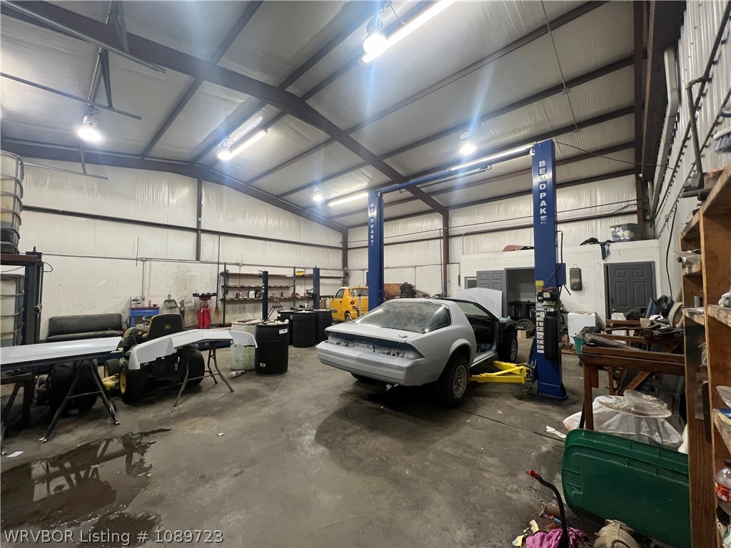 main property photo 25