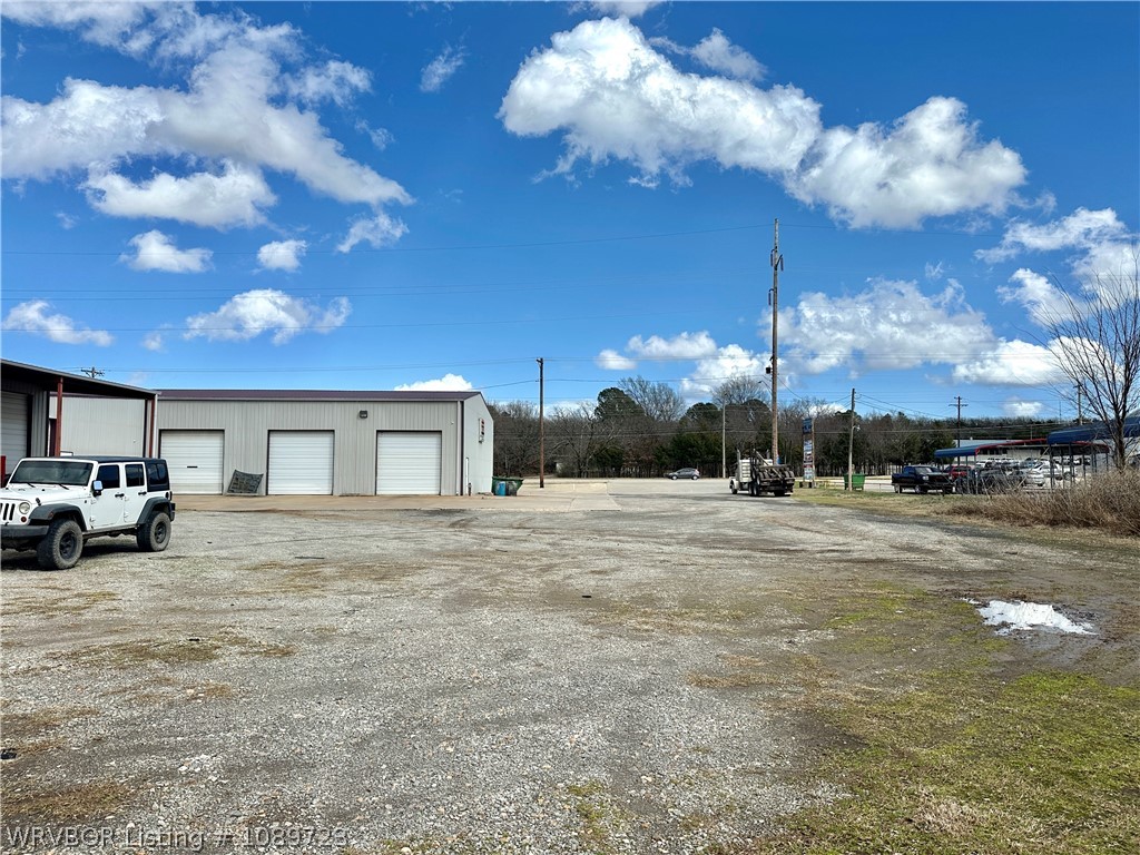 main property photo 9