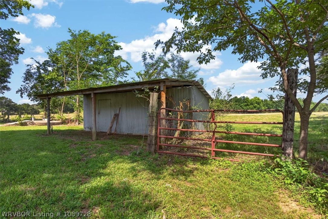 main property photo 41