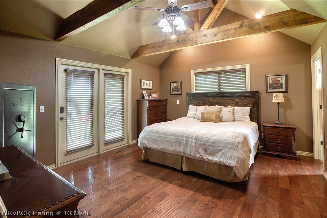 main property photo 15