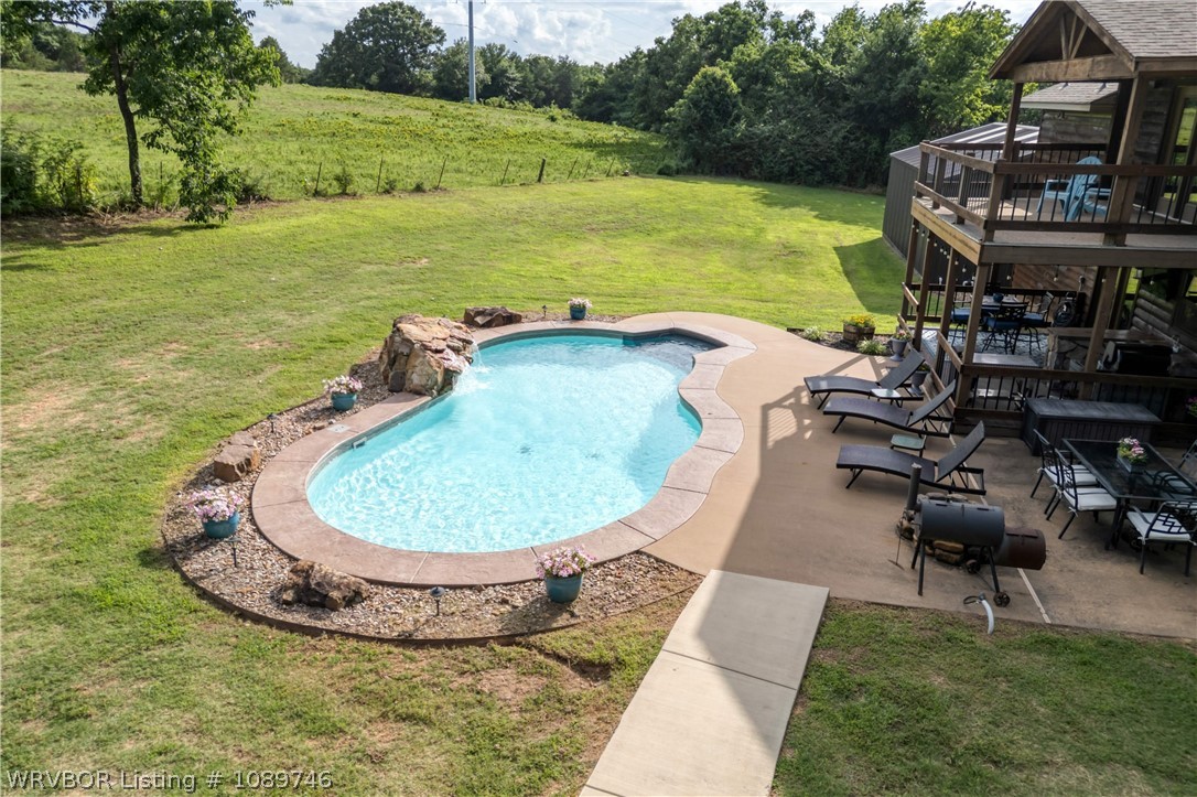 main property photo 41